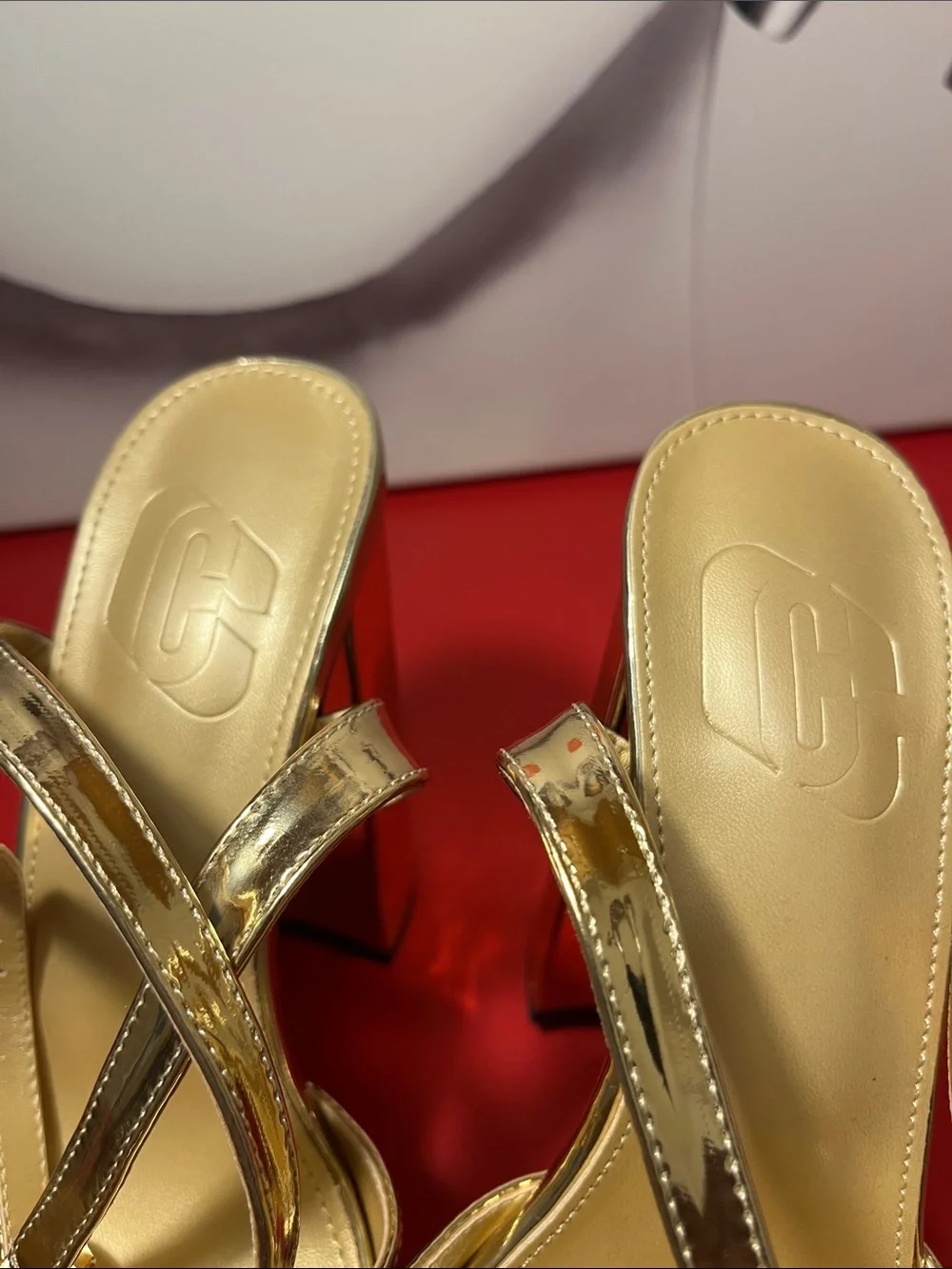 Cuccoo shiny gold